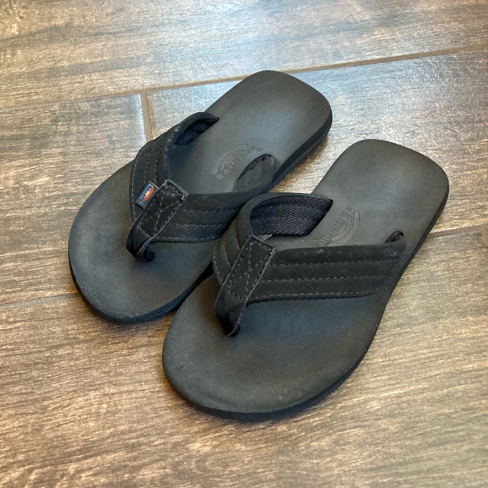 Rainbow | "The Grombow" flip flops (black) 11/12k